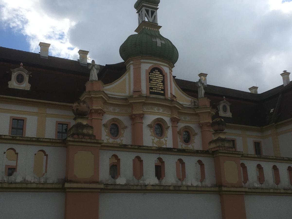 Ferien Am Hofe Appartement Hainewalde Buitenkant foto